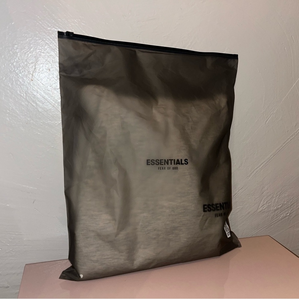 Essentials Fear of God ‘Light Oatmeal’ Hoodie